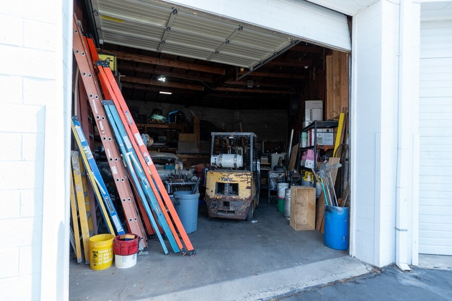 More Photos Of 2579 Atwater Blvd, Atwater Freestanding For Sale