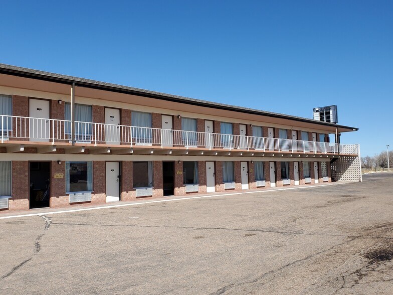 More Photos Of 15225 US-385, Julesburg Hotel For Sale
