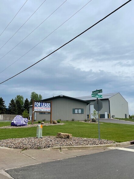 More Photos Of 405-415 Guernsey Ln, Red Wing Warehouse For Sale