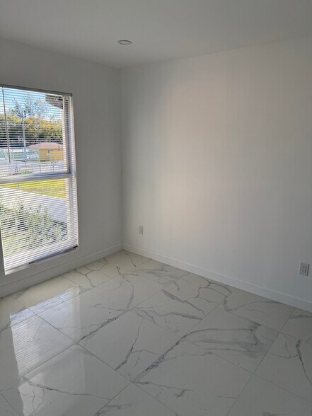 More Photos Of 729 SW 3rd St, Miami Apartments For Sale