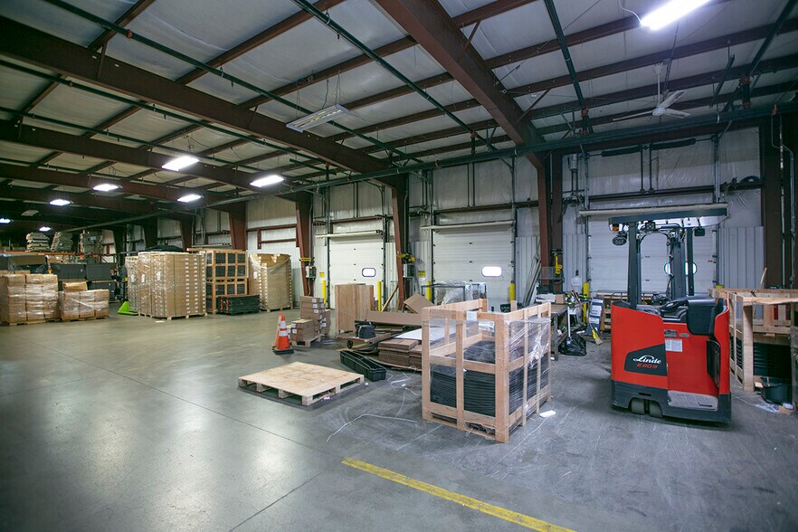 More Photos Of 1739 Cassopolis St, Elkhart Warehouse For Sale