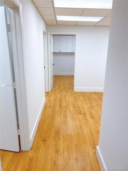 More Photos Of 1110 Brickell Ave, Miami Office For Lease