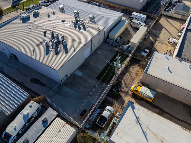 More Photos Of 11367 E 61st St, Broken Arrow Manufacturing For Lease