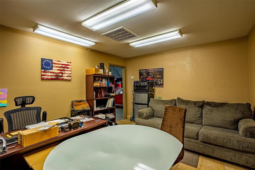 More Photos Of 18723 Mirror Lake Dr, Spring Warehouse For Sale