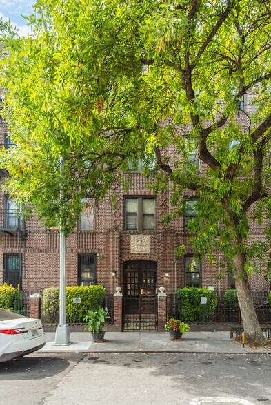 More Photos Of 310 E 25th St, Brooklyn Apartments For Sale