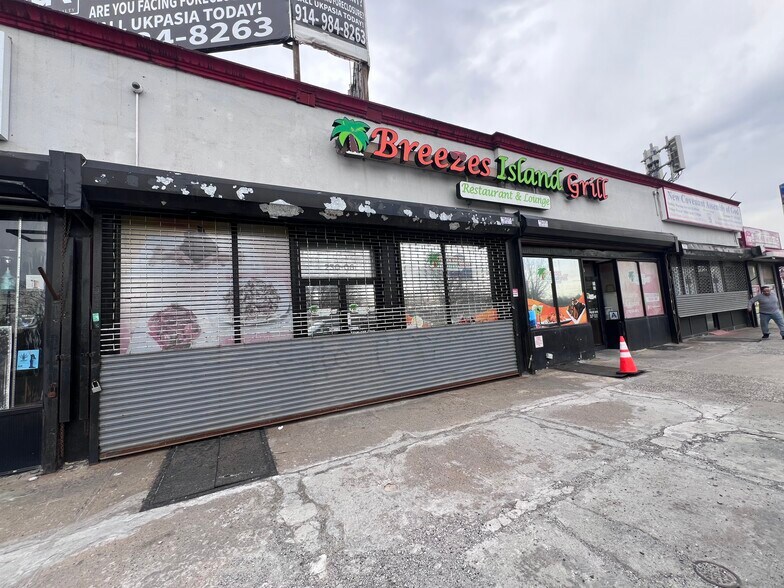 More Photos Of 23006 S Conduit Ave, Rosedale Restaurant For Sale