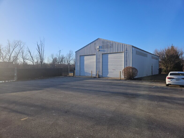 More Photos Of 9830 N Michigan Rd, Carmel Unknown For Lease