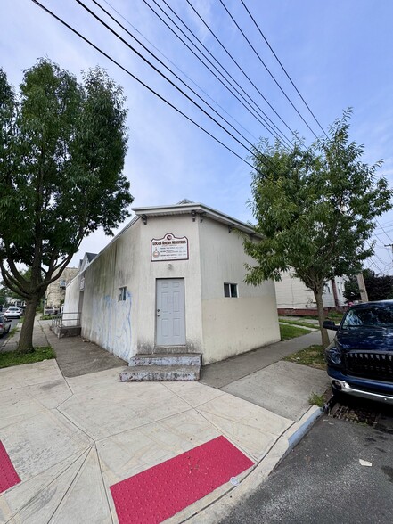 More Photos Of 70-72 Grove Ave, Staten Island Apartments For Sale