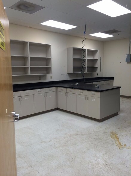 More Photos Of 60 Chamisa Rd, Covington Unknown For Lease