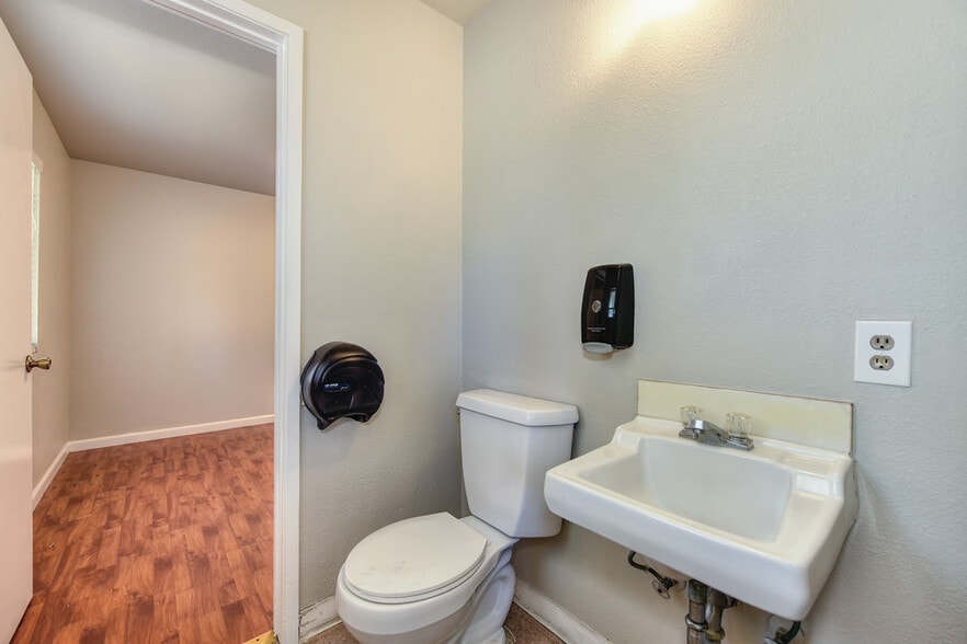 More Photos Of 7710 Sunset Ave, Fair Oaks Assisted Living For Sale