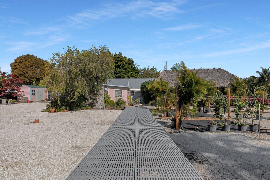 More Photos Of 27001 Overseas Hwy, Cudjoe Key Garden Center For Sale