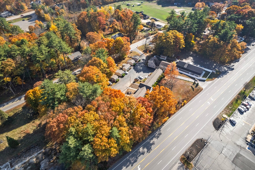 More Photos Of 79 Old Post Rd, Kittery Hotel For Sale