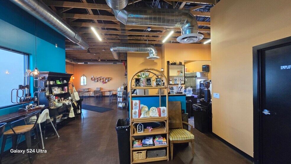 More Photos Of 12075 E Highway 69, Dewey General Retail For Lease