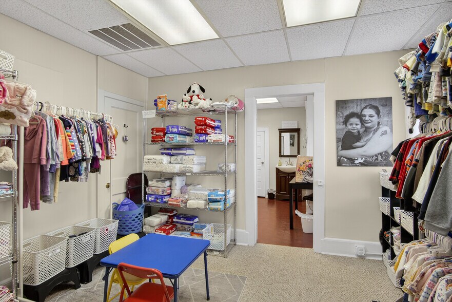 More Photos Of 104-110 S Hill Ave, South Hl, South Hill Office Residential For Sale