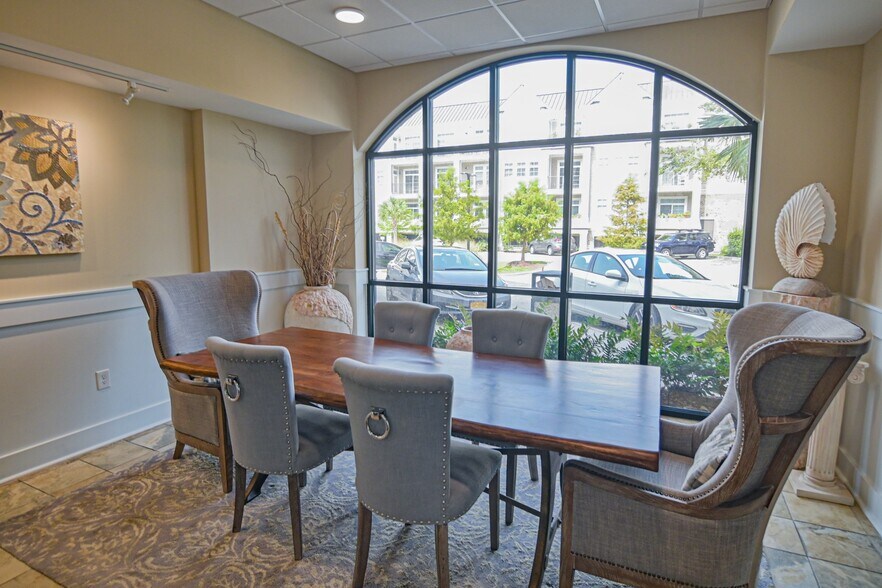More Photos Of 7205-7215 Wrightsville Ave, Wilmington Apartments For Lease