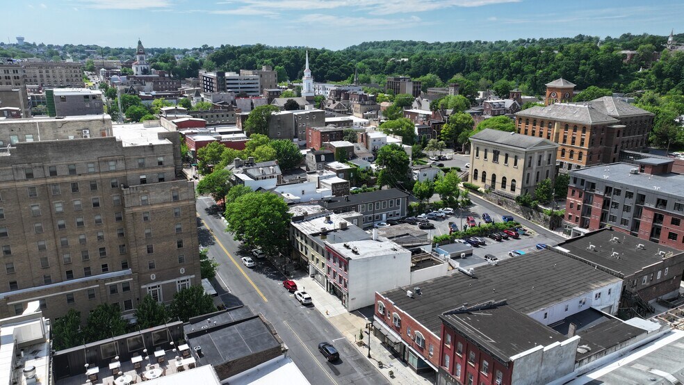 More Photos Of 135-137 Northampton St, Easton Storefront Retail Residential For Lease