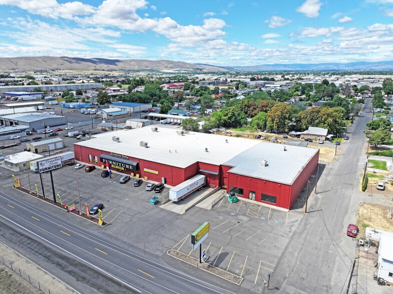 More Photos Of 1900 Rudkin Rd, Yakima Freestanding For Lease