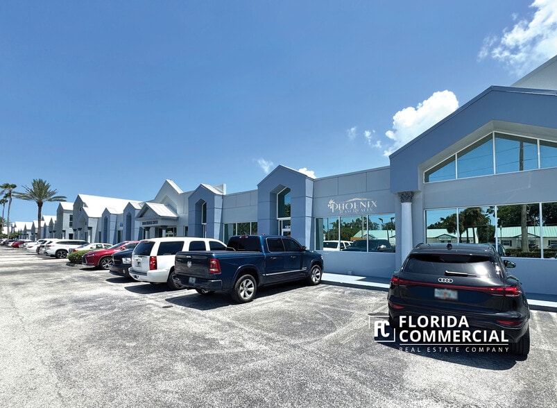 More Photos Of 1800-1900 SE Port Saint Lucie Blvd, Port Saint Lucie Medical For Lease
