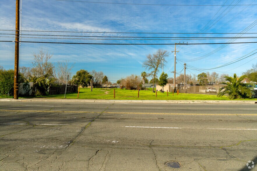 More Photos Of 3137-3139 Rio Linda Blvd, Sacramento Land For Sale