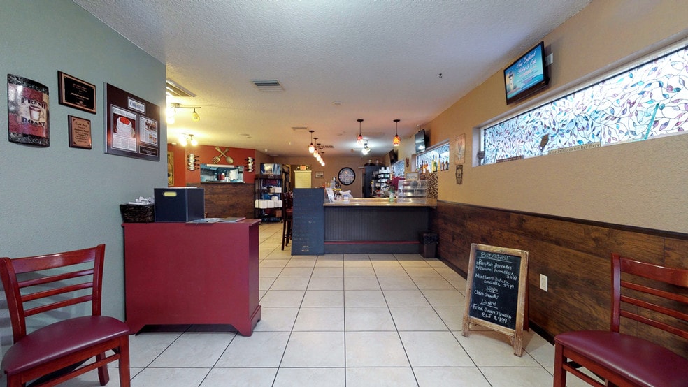 More Photos Of 9576 N Citrus Springs Blvd, Citrus Springs Restaurant For Lease