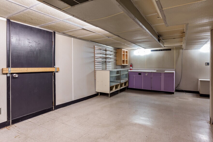 More Photos Of 1321 W Court St, Janesville Apartments For Sale