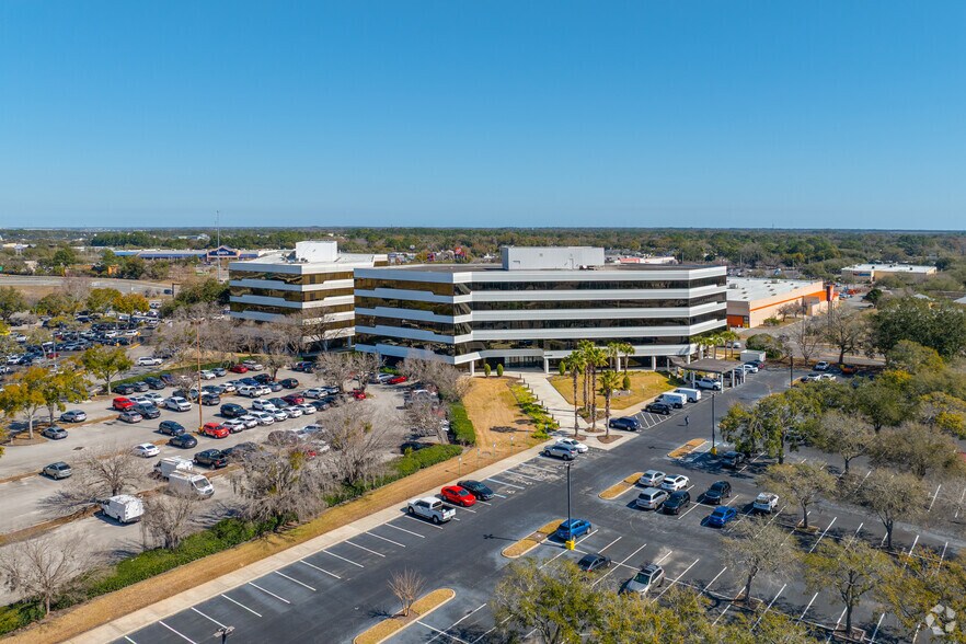More Photos Of 9485 Regency Square Blvd, Jacksonville Office For Lease