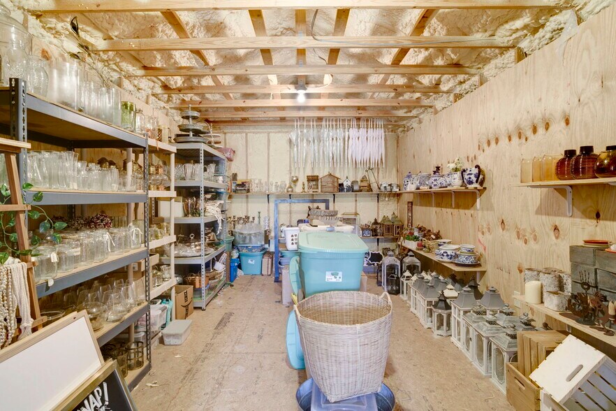 More Photos Of , Young Harris Specialty For Sale