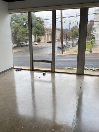 More Photos Of 1201 W 24th St, Austin Office For Lease