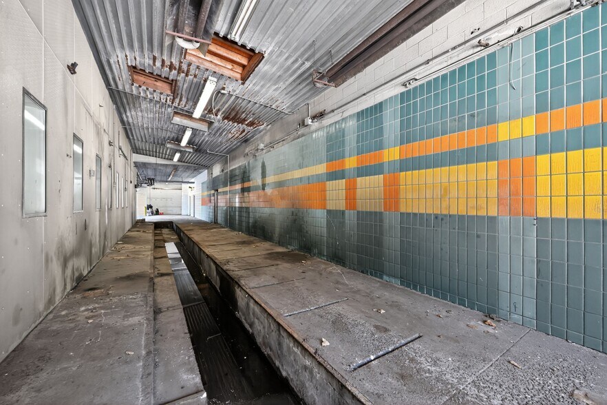 More Photos Of 514 E King Rd, Malvern Storefront Retail Office For Sale