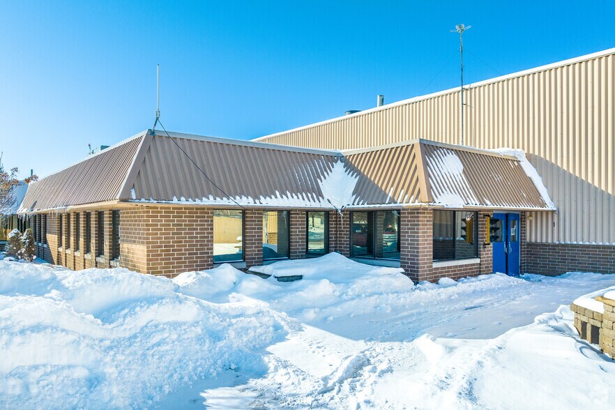 More Photos Of 700 Luicks Ln S, Belmond Manufacturing For Lease