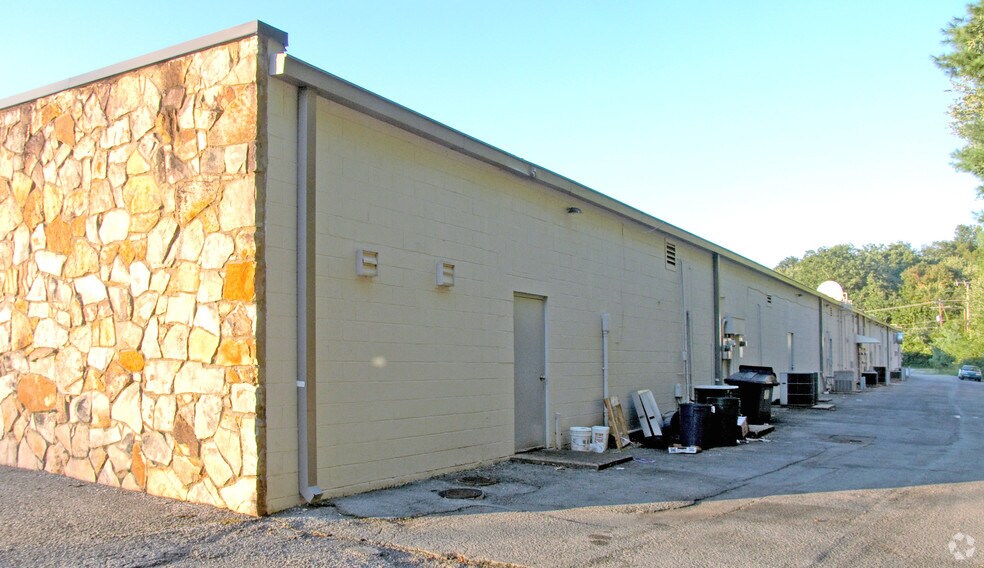 More Photos Of 1238 Taft Hwy, Signal Mountain General Retail For Sale