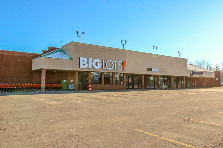 More Photos Of 2611 Ellwood Rd, New Castle Storefront For Lease