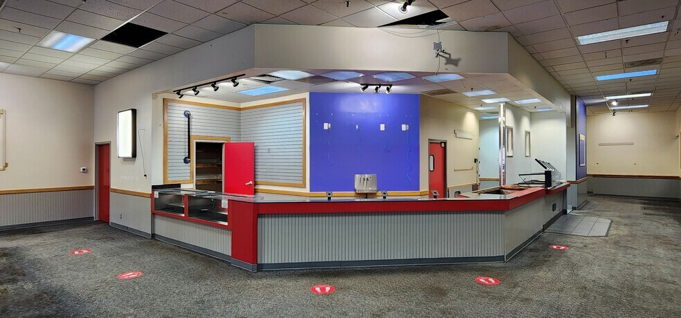 More Photos Of 650 Wolcott St, Waterbury General Retail For Lease