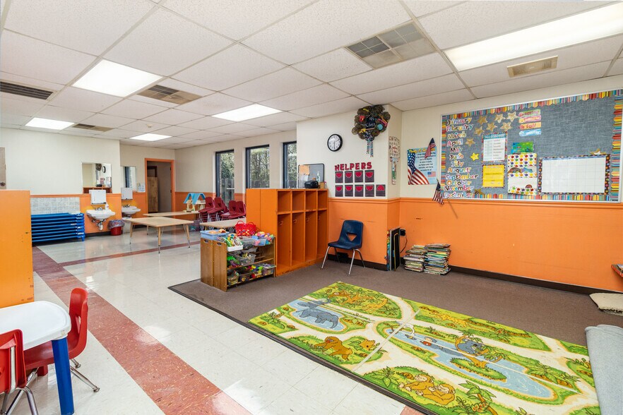 More Photos Of 415-416 Chatham Heights Rd, Fredericksburg Medical For Sale