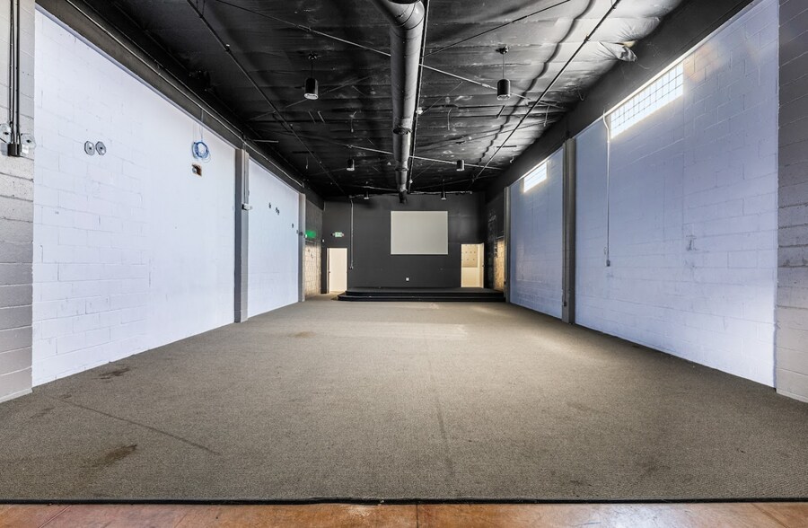 More Photos Of 461 W 9th St, San Pedro Schools For Lease