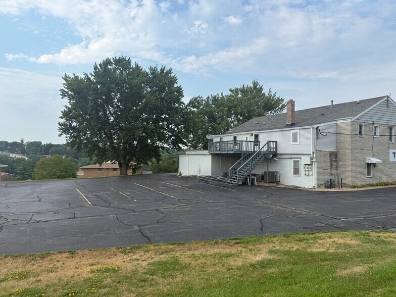 More Photos Of 2699 John F Kennedy Rd, Dubuque Coworking Space