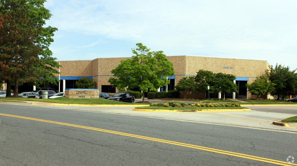 Primary Photo Of 14120 Sullyfield Cir, Chantilly Flex For Lease