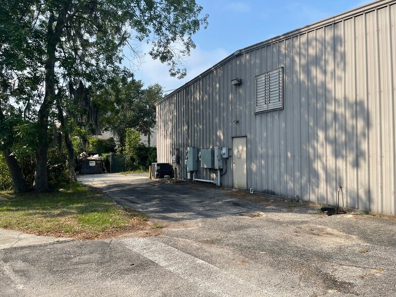More Photos Of 820 N Orange Ave, Green Cove Springs Storefront Retail Office For Sale