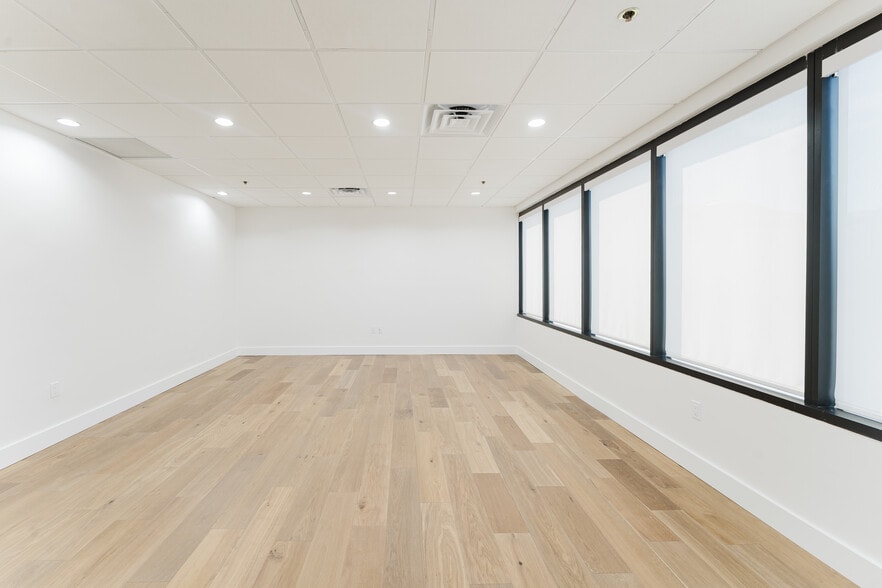 More Photos Of 40 SE 5th St, Boca Raton Office For Lease