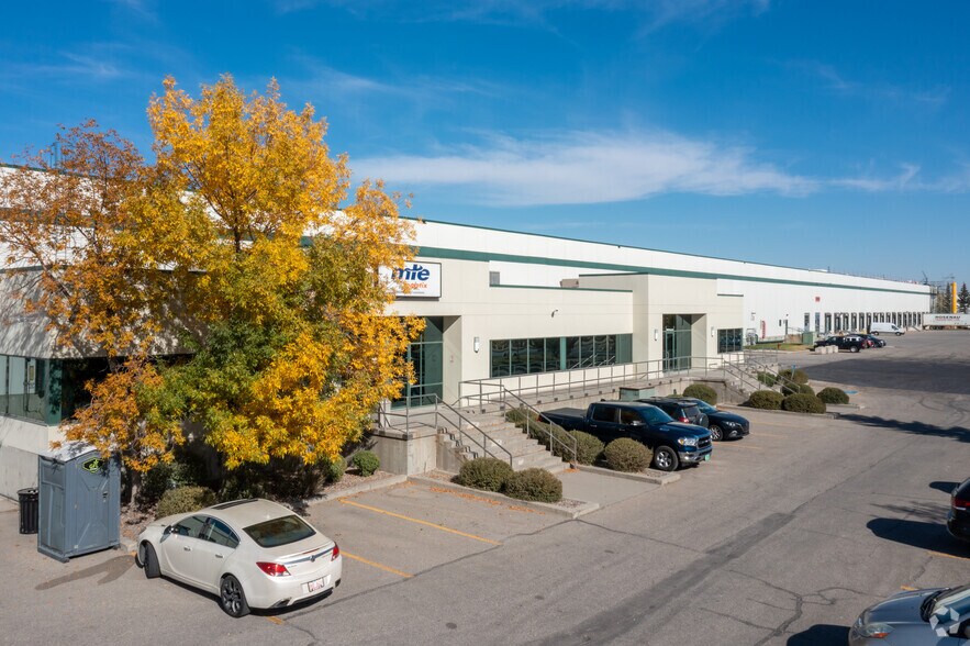 Primary Photo Of 4660-4770 68 Ave SE, Calgary Warehouse For Lease
