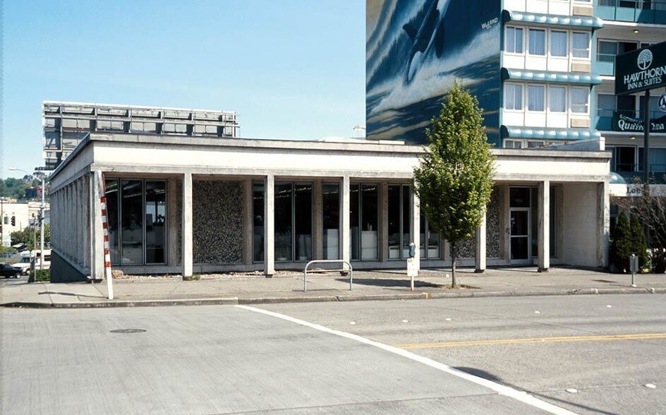 More Photos Of 2230 8th Ave, Seattle Storefront Retail Office For Lease