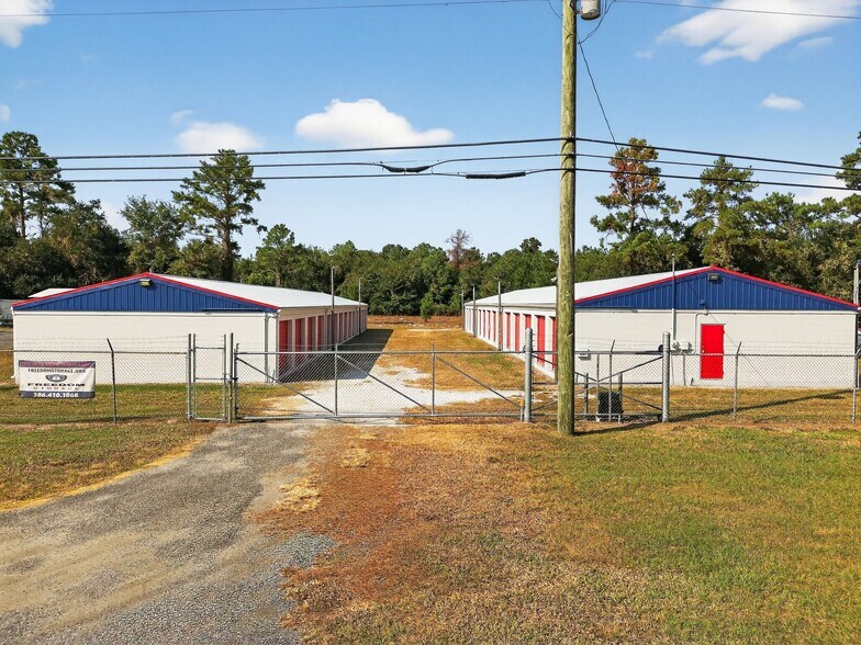 More Photos Of 3010 NW Us Highway 41, Lake City Self Storage For Sale
