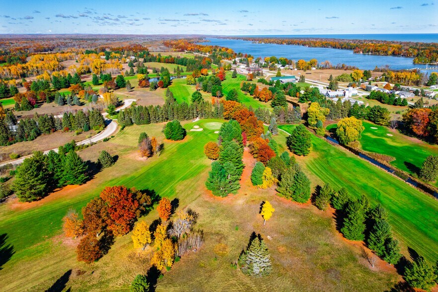 More Photos Of 7751 Cedar Lake Rd, Oscoda Hotel For Sale