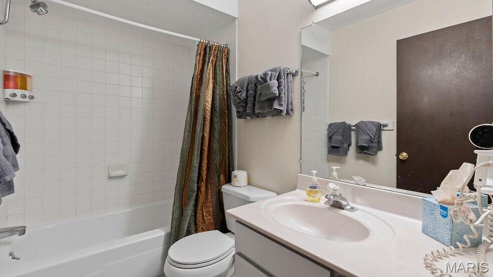 More Photos Of 35 Walkers Cay Drive, Osage Beach Apartments For Sale