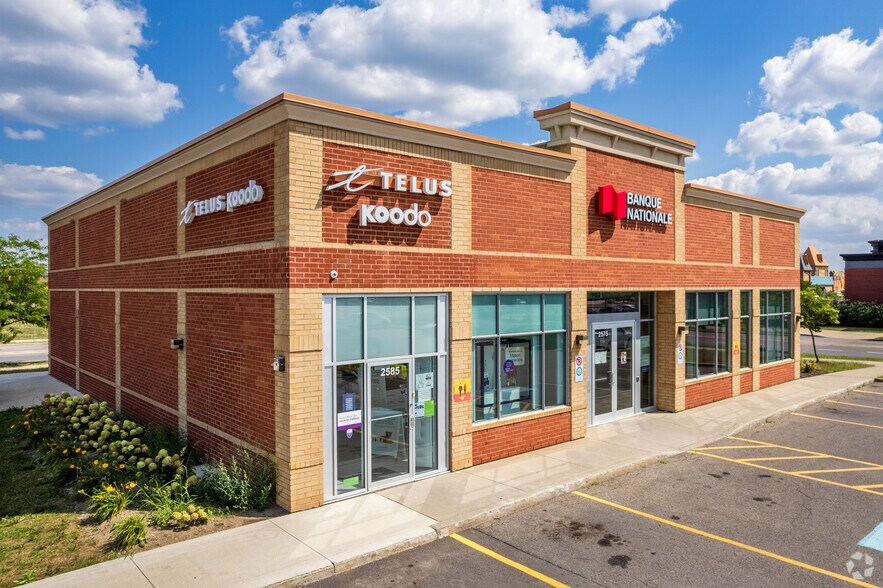 More Photos Of 2800-2860 Prom Saint-Honoré, Boisbriand Unknown For Lease
