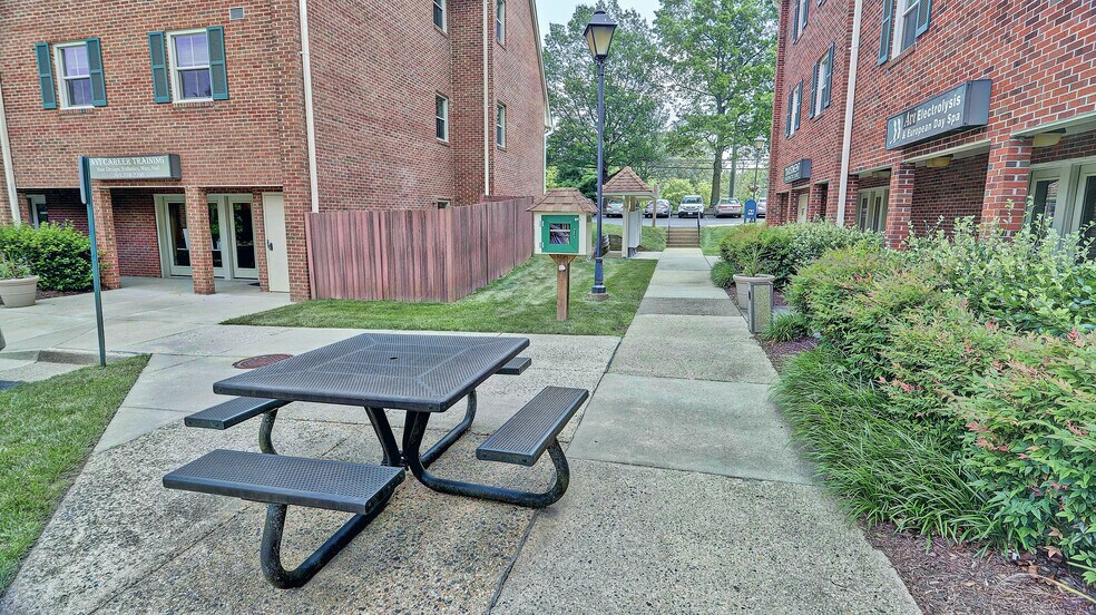 More Photos Of 1142-1148 Walker Rd, Great Falls Medical For Sale