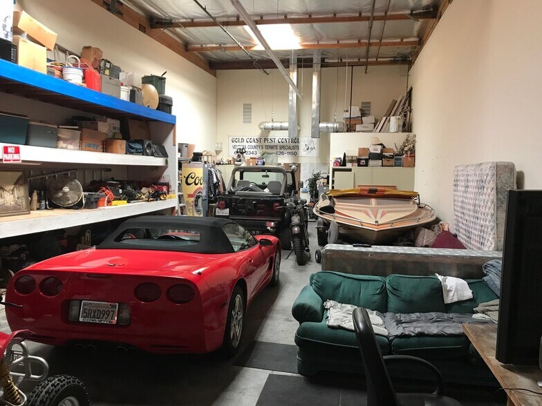 More Photos Of 2000 Cabot Pl, Oxnard Warehouse For Sale