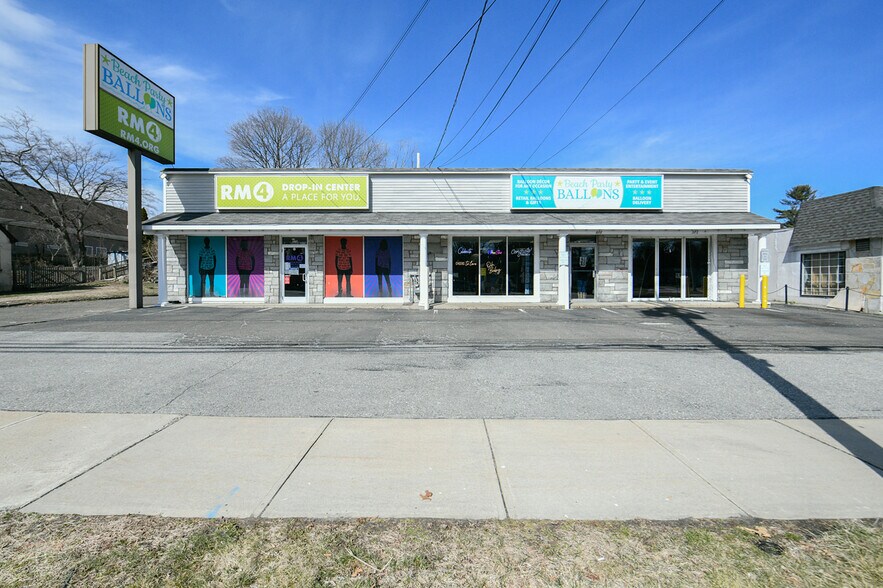 More Photos Of 570-572 Boston Post Rd, Milford Storefront Retail Office For Sale