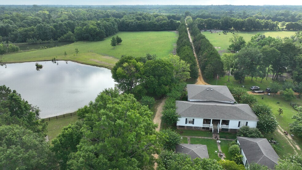 More Photos Of 9712 US Highway 31, Hope Hull Land For Sale