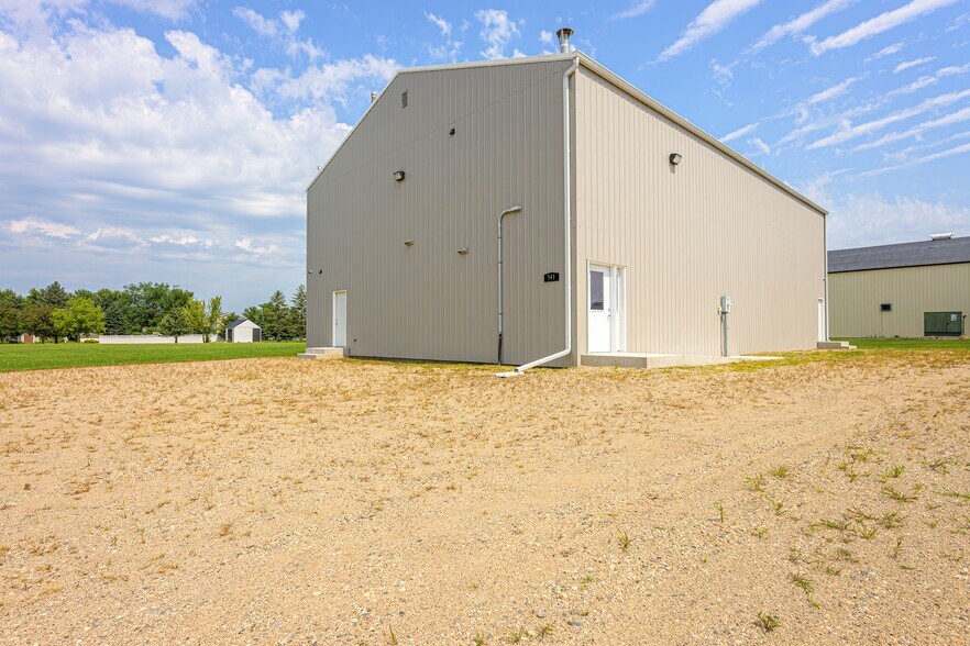 More Photos Of 541 8th E st, Hector Industrial For Sale